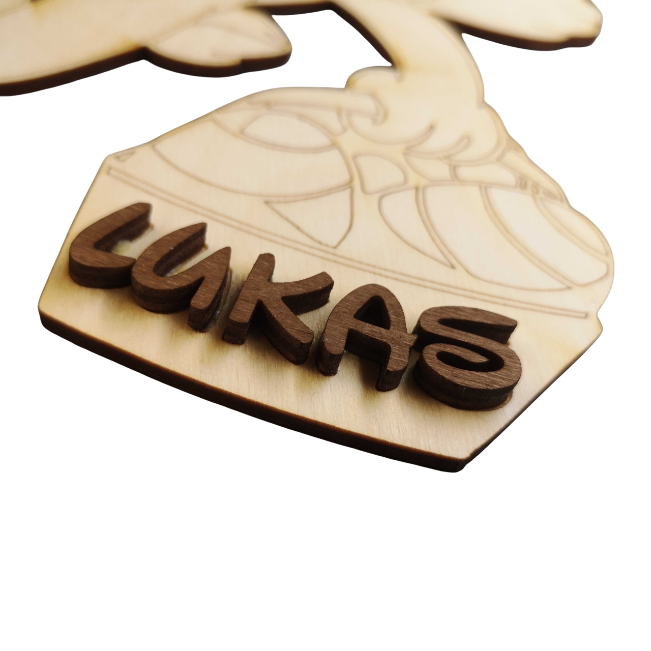 Holz - personalisiertes Osternest - Hase mit Geschenkskorb Holz - personalisiertes Osternest - Hase mit Geschenkskorb