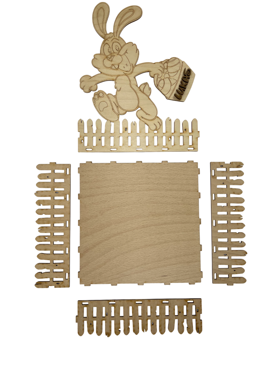 Holz - personalisiertes Osternest - Hase mit Geschenkskorb Holz - personalisiertes Osternest - Hase mit Geschenkskorb