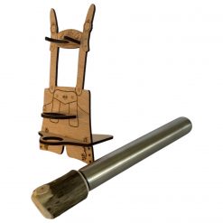 Lederhosen Gschpusi mit Holzständer - Flachmann für die Lederhose