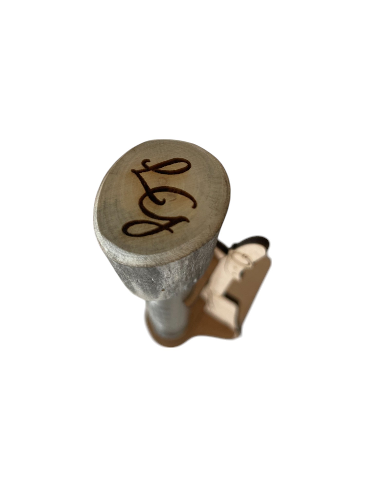 Personalisiertes Lederhosen Gschpusi mit Holzständer - Flachmann für die Lederhose